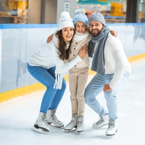 Безкоштовний вхідний квиток на годину катання на ковзанці від центру здорового відпочинку «Льодовий клуб» -118687788