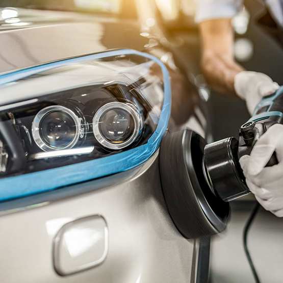 Знижка 25% на поліровку фар від автосервісу «Color Dreams»