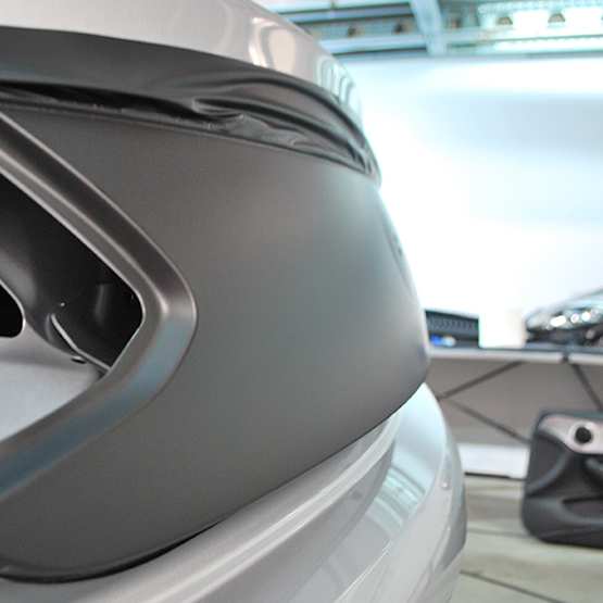 Знижка 25% на рихтовку спотером від автосервісу «Color Dreams»