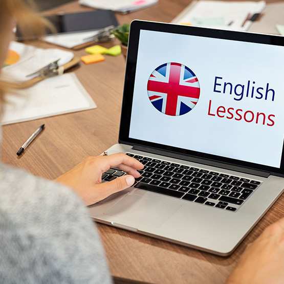 Знижка 50% на парні онлайн-заняття з англійської мови від центру іноземних мов M.O.V.A School